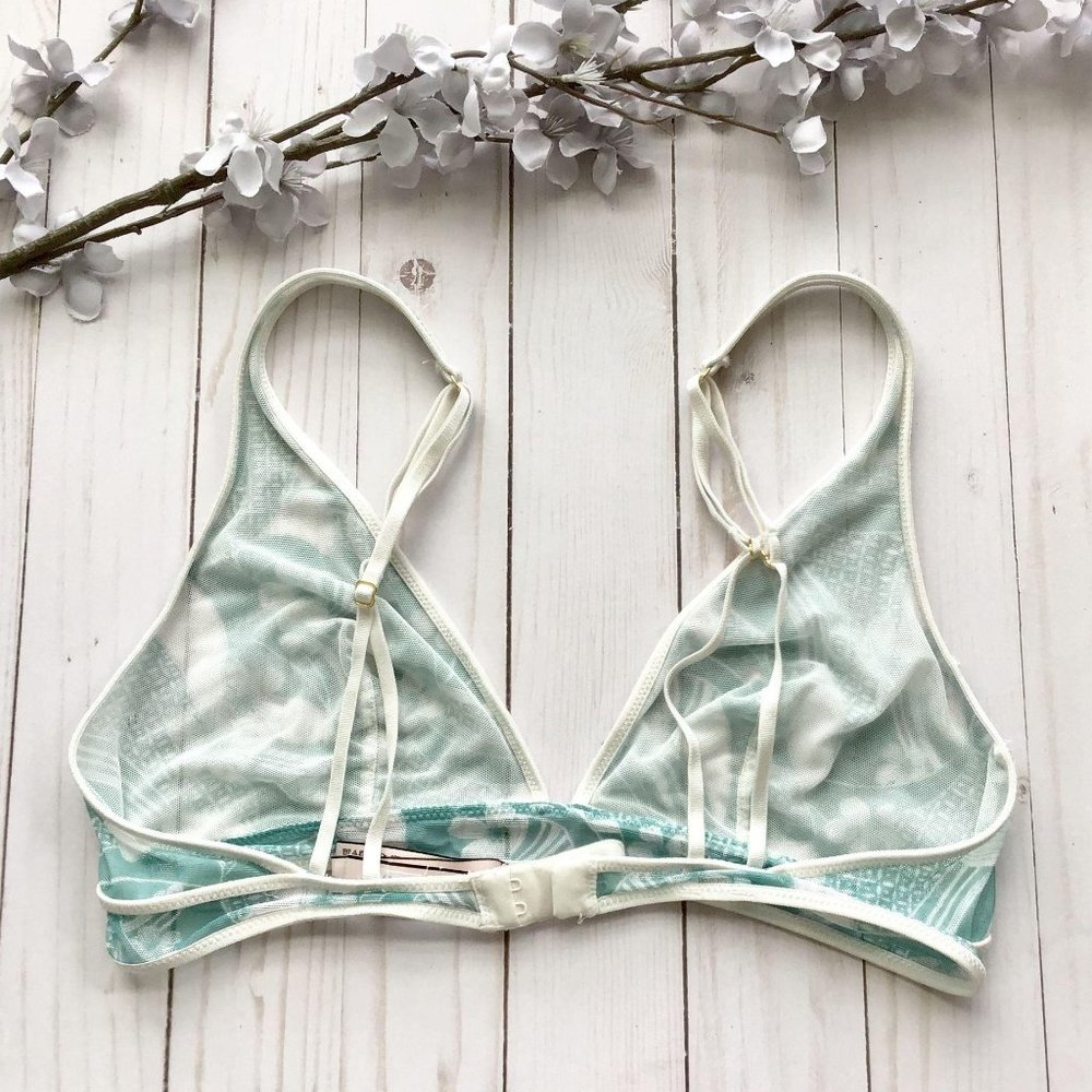 2/$25 ❤️NWT Victoria’s Secret Plunge Bralette - Picture 3 of 7